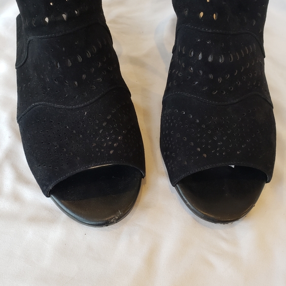 Bella Vita Fonda Slingback Black Peep Toe Sandal - Picture 9 of 12